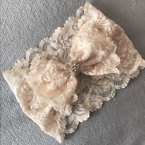 B.P lace head band
